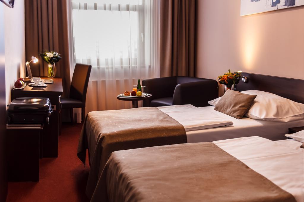 Interhotel Zlín Exterior foto
